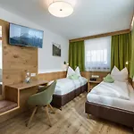 Apartment Leni