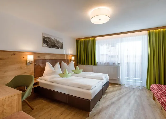 Leni מאיירהופן