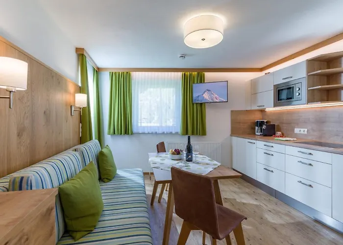 Leni * מאיירהופן